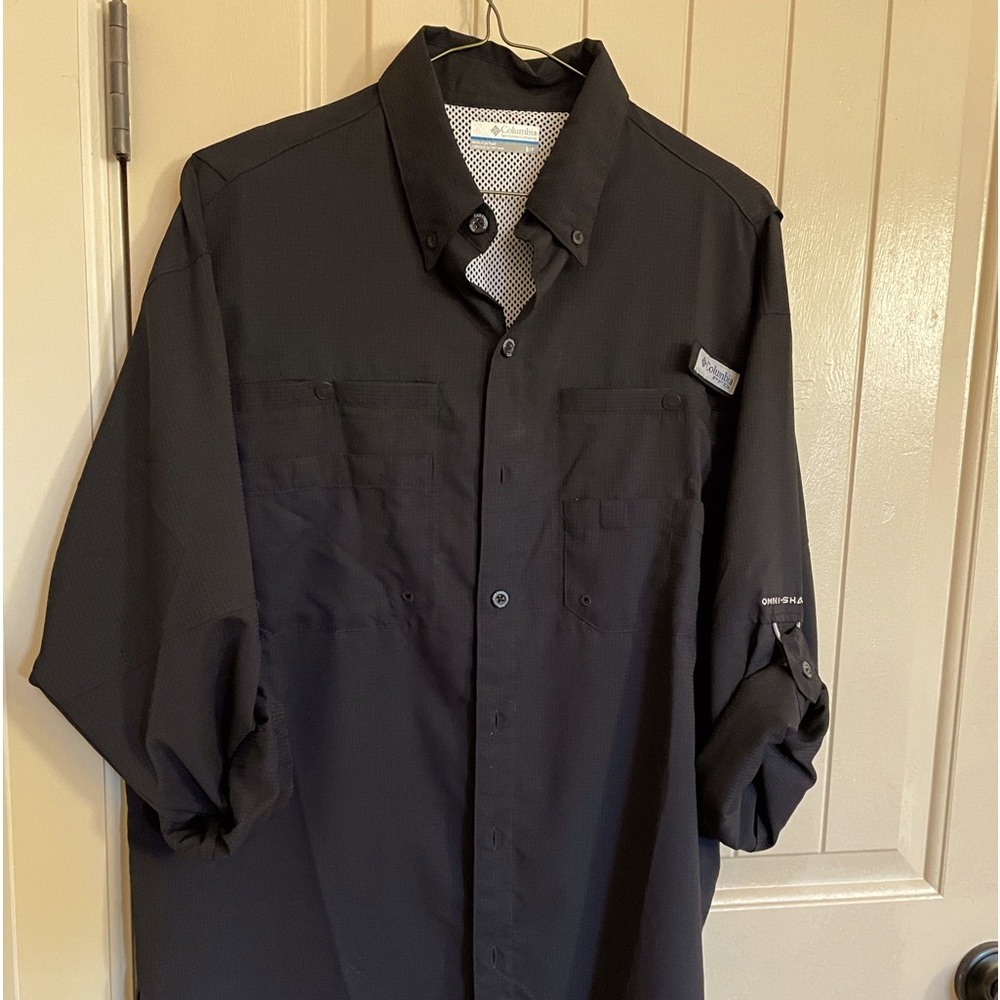 Columbia, PFG SPF protecting fishing shirt. Small/Mens